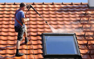 roof cleaning Ffynnon Gynydd, Powys